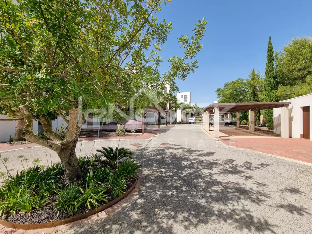 Apartments in Las Colinas, Ref.1034-0