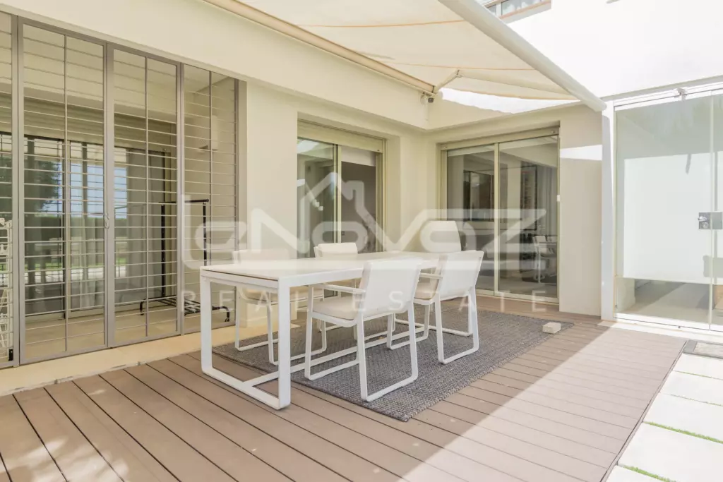 Apartamento en Las Colinas, Ref.1082-13