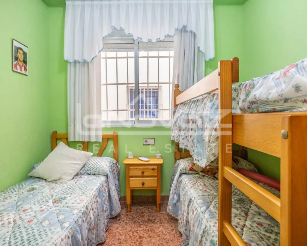 Apartamento en Torrevieja, Ref.1083-13