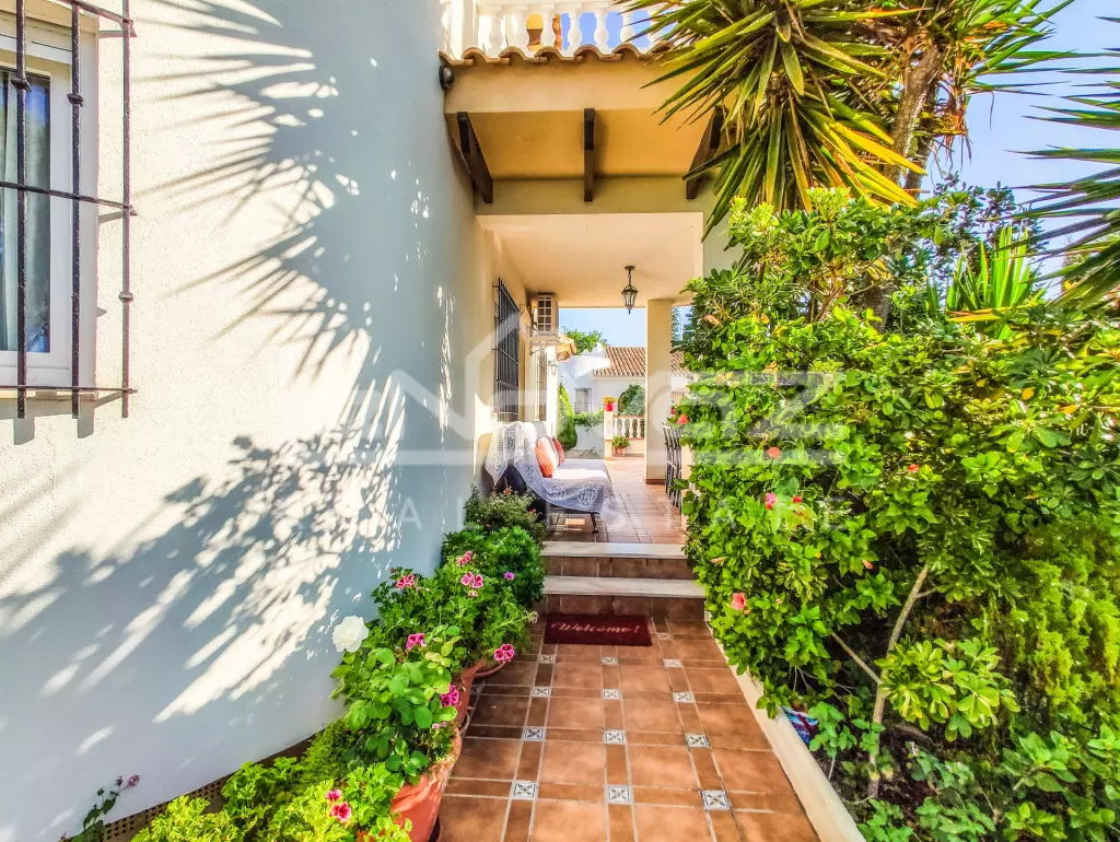 Villa en La Zenia, Ref.1090-25