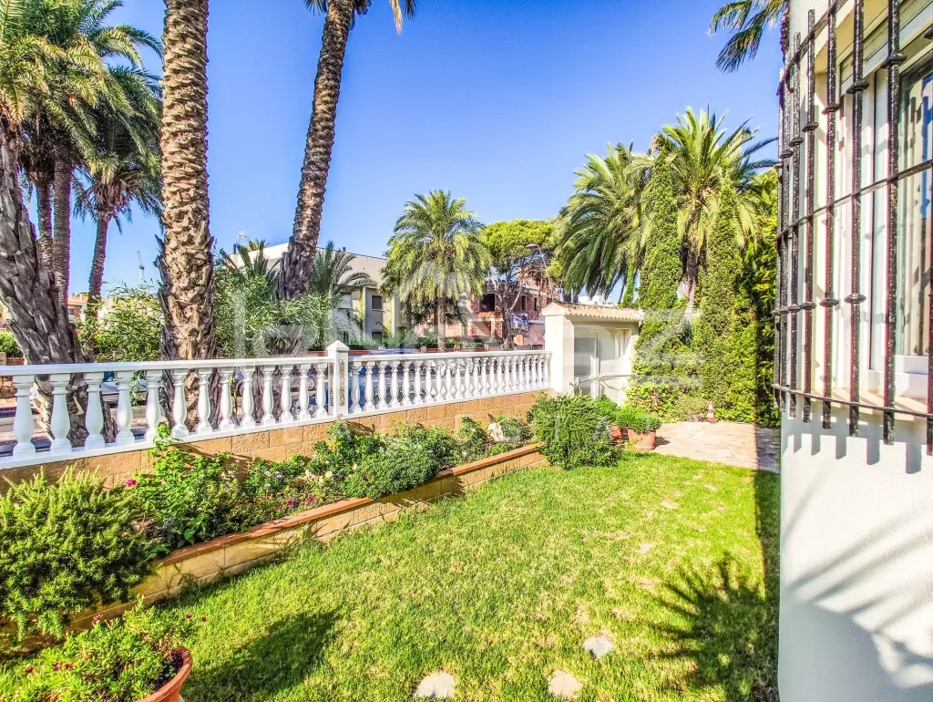 Villa en La Zenia, Ref.1090-26