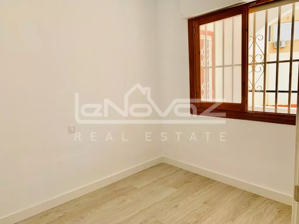 Apartamento en Torrevieja 60 m², Ref.1152-8