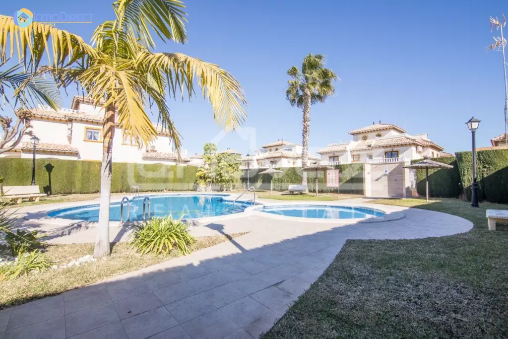 Bungalow en Lomas de Cabo Roig 75 m², Ref.1273-0