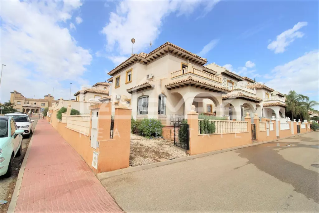 Bungalow en Lomas de Cabo Roig 75 m², Ref.1273-1