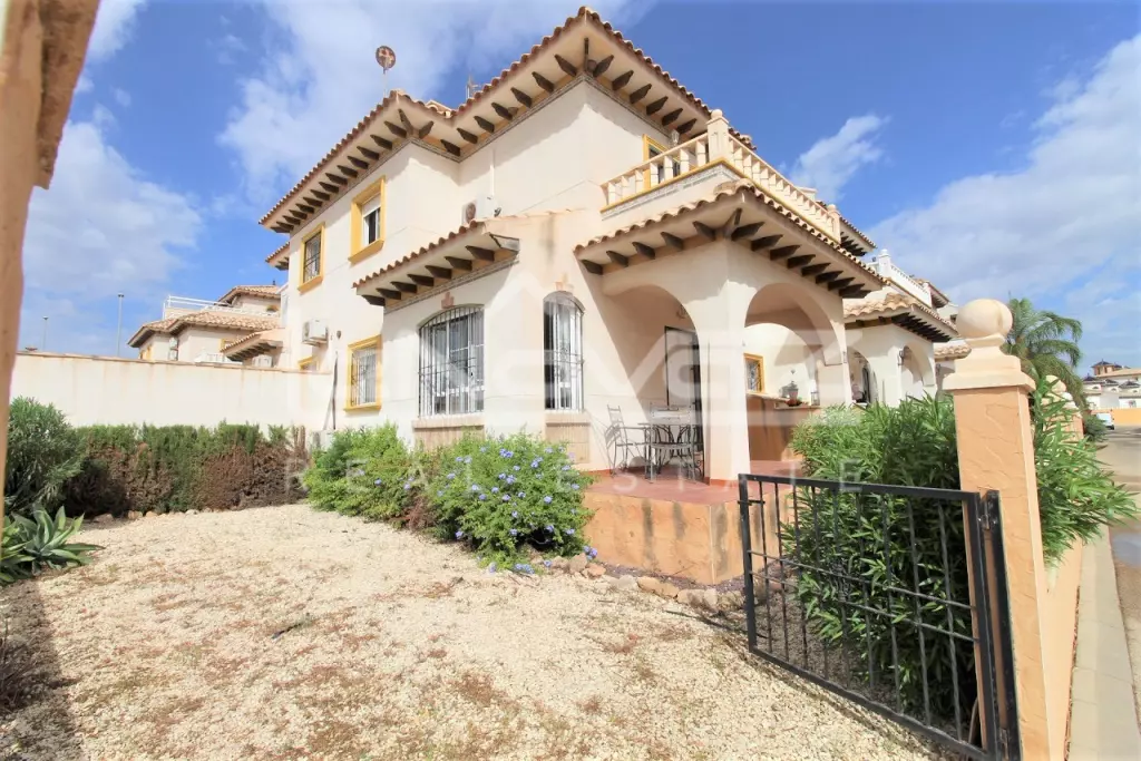 Bungalow en Lomas de Cabo Roig 75 m², Ref.1273-3