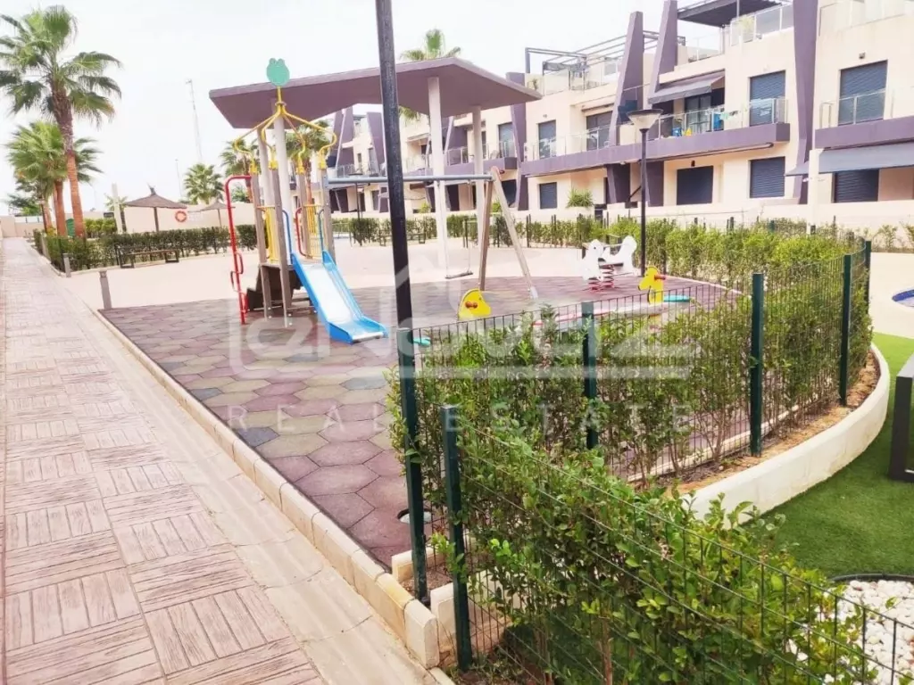 Апартаменти в Mil Palmeras, Ref.1332-16