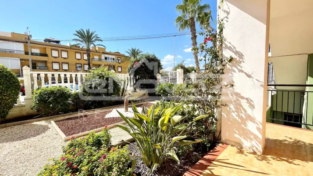 Apartamento en La Veleta 34 m², Ref.1371-1