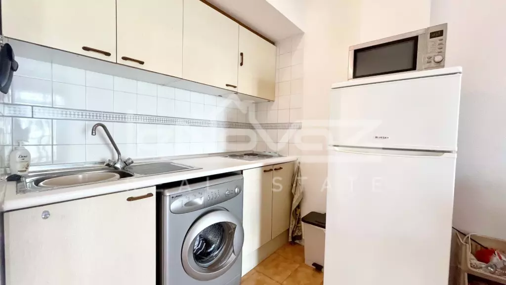 Apartamento en La Veleta 34 m², Ref.1371-6