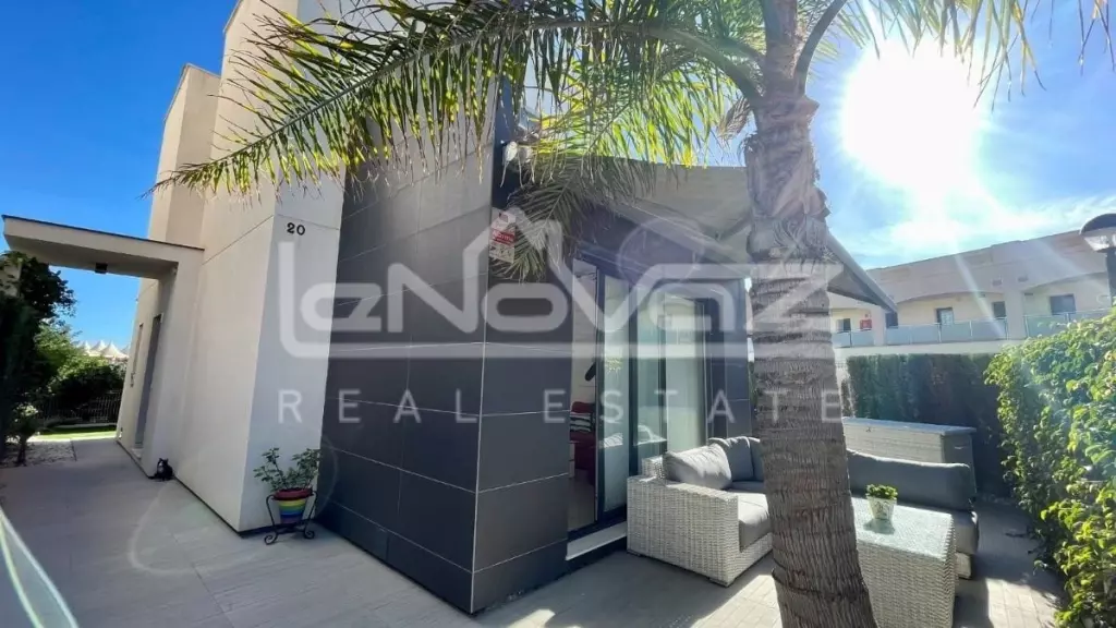 Villa in Punta Prima, Ref.1381-1