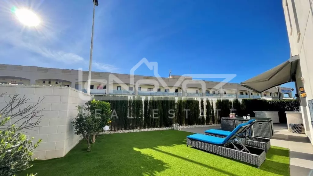 Villa in Punta Prima, Ref.1381-4