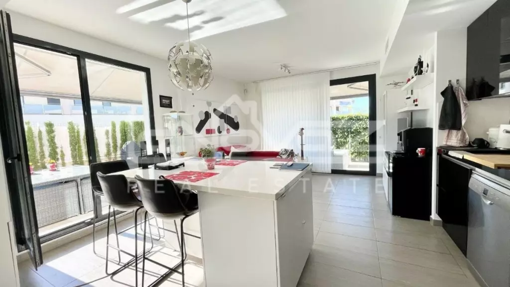 Villa in Punta Prima, Ref.1381-8