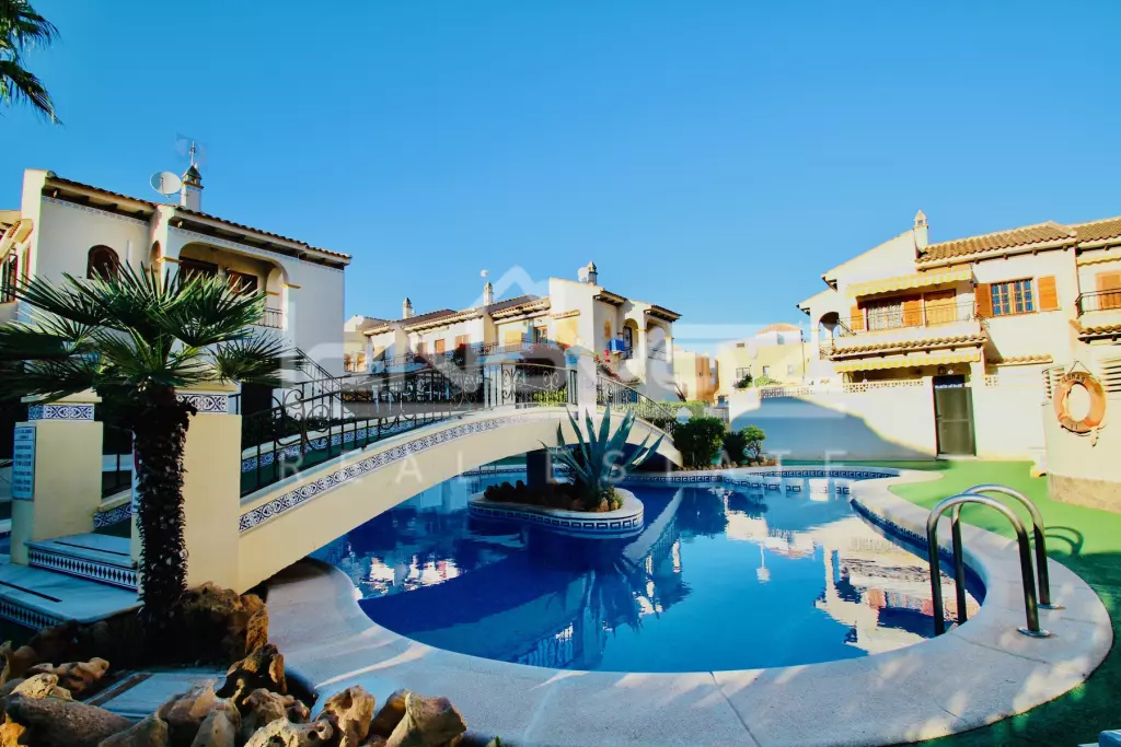 Bungalow en Torrevieja 60 m², Ref.1386-0