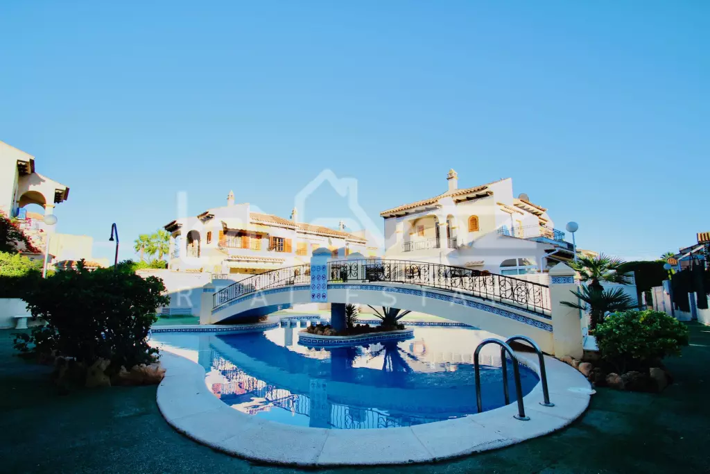 Bungalow en Torrevieja 60 m², Ref.1386-18