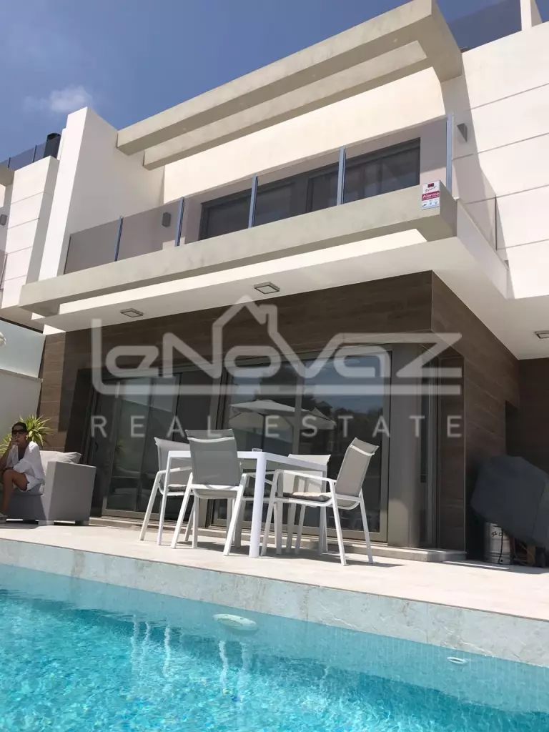 Villa in Villamartin, Ref.1404-0