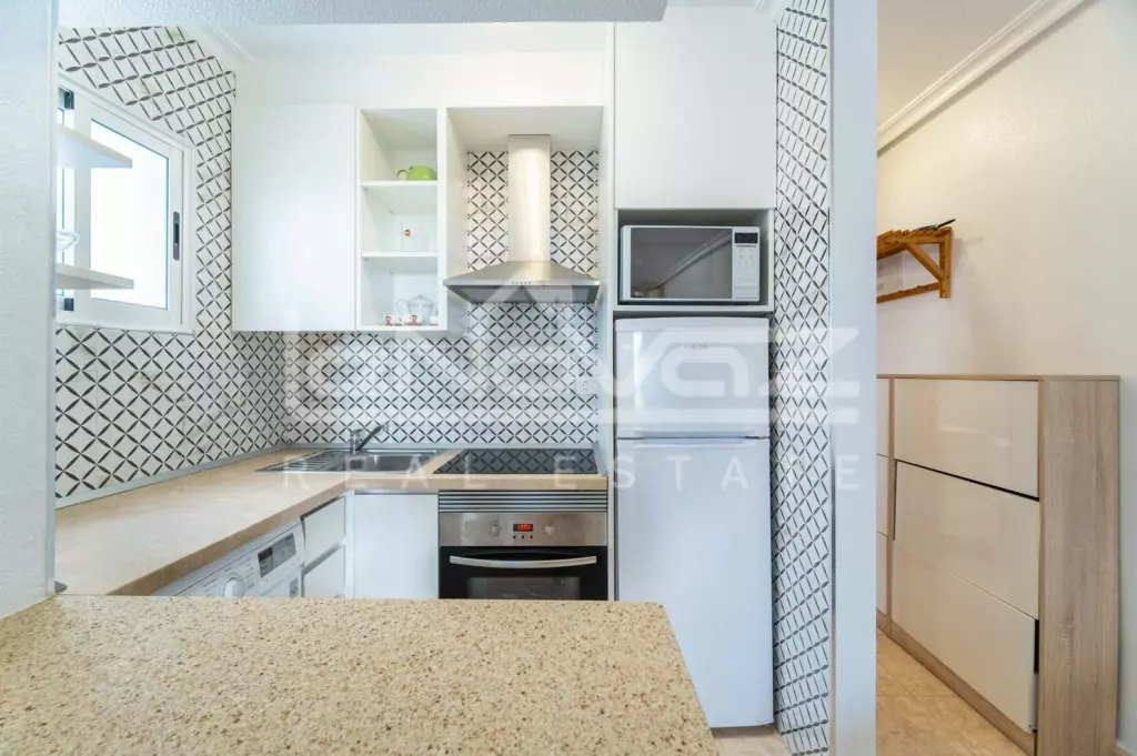 Apartamento en Torrevieja 69 m², Ref.1446-10