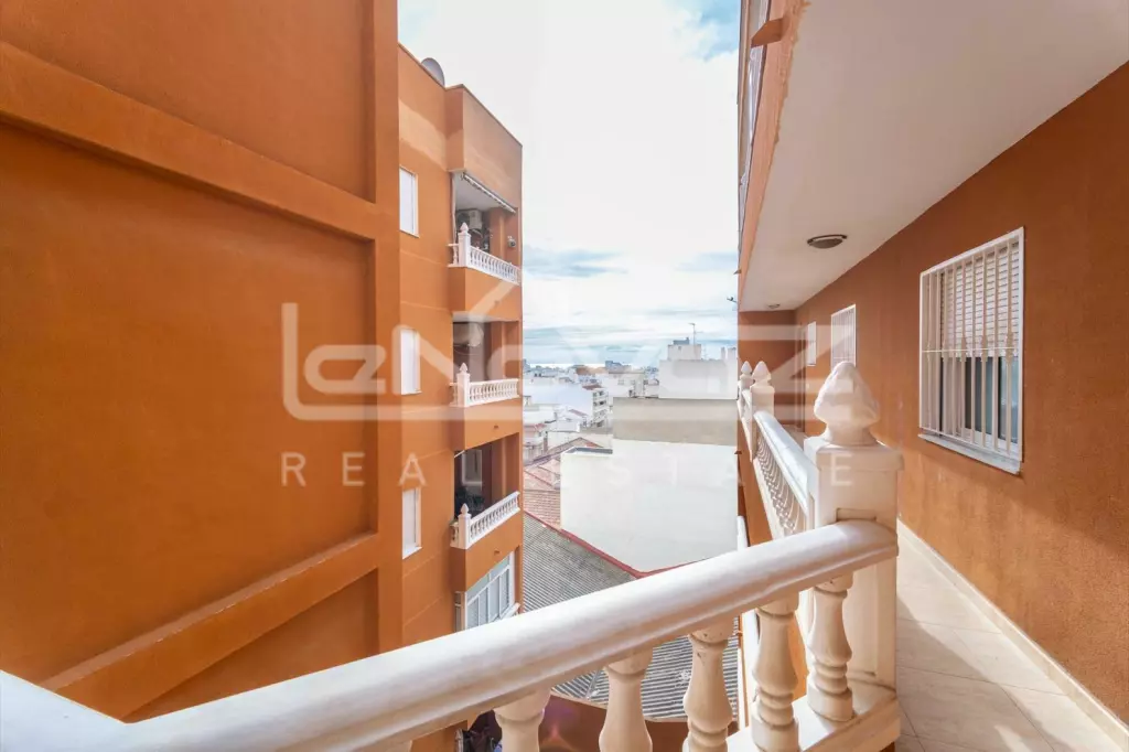 Apartamento en Torrevieja 69 m², Ref.1446-20