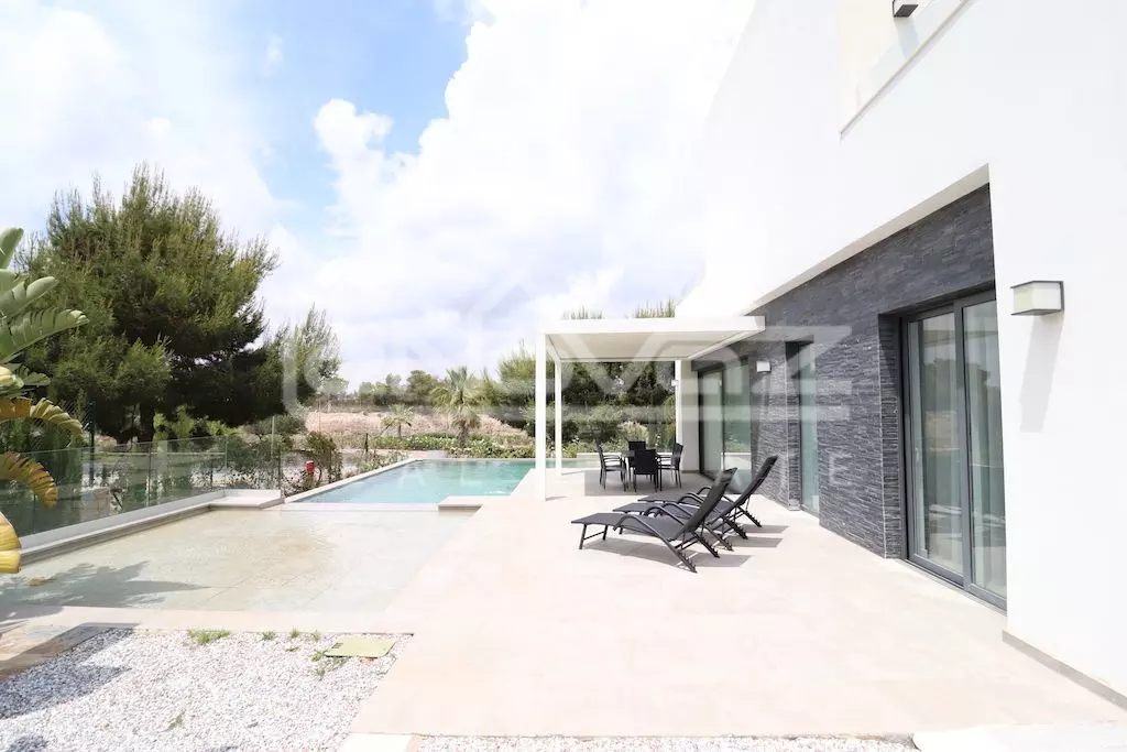 Villa en Las Colinas 120 m², Ref.1553-11