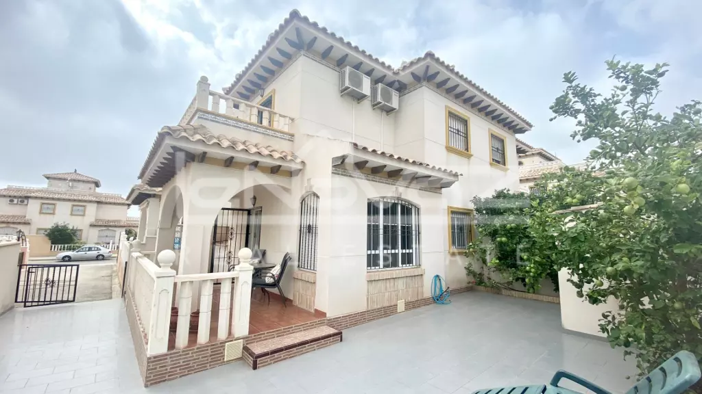 Apartamento en Lomas de Cabo Roig, Ref.1556-0