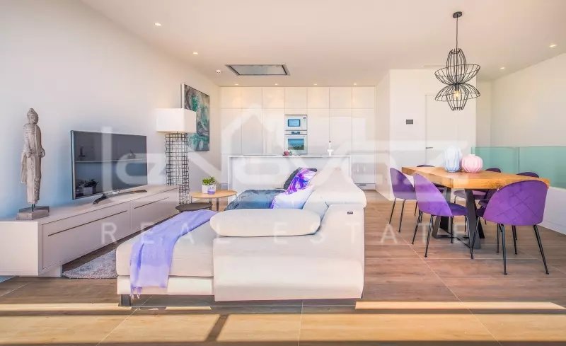 Apartamento en Las Colinas 90 m², Ref.174-4