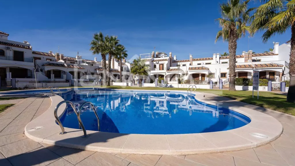 Bungalow en *Villamartin_Orihuela_Costa*, Ref.1856-16