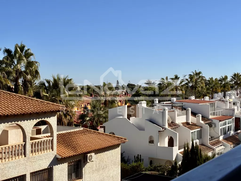 Апартаменти в *Orihuela_Costa_Cabo_Roig*, Ref.2065-11