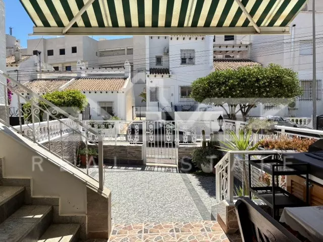 Bungalow en *Orihuela_Costa_Campoamor_Golf*, Ref.2093-4