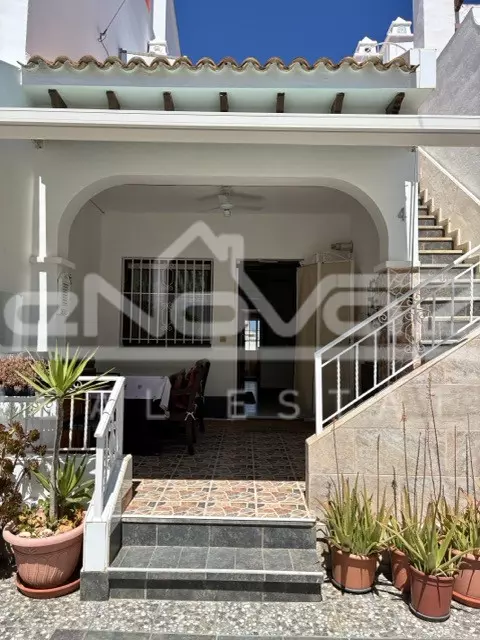 Bungalow en *Orihuela_Costa_Campoamor_Golf*, Ref.2093-7