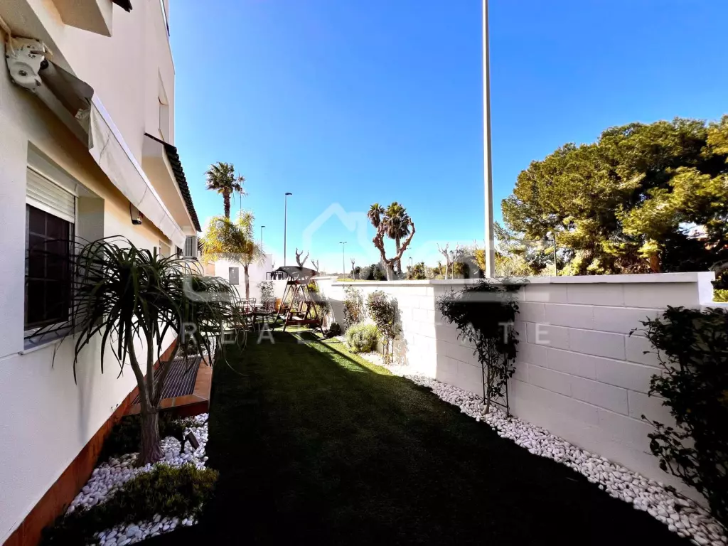 Apartamento en Mil Palmeras, Ref.2096-1