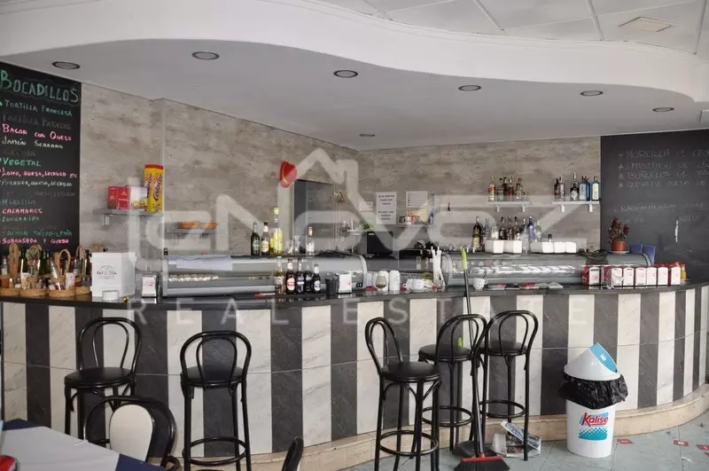 Bienes raíces comerciales en Campoamor 154 m², Ref.218-5