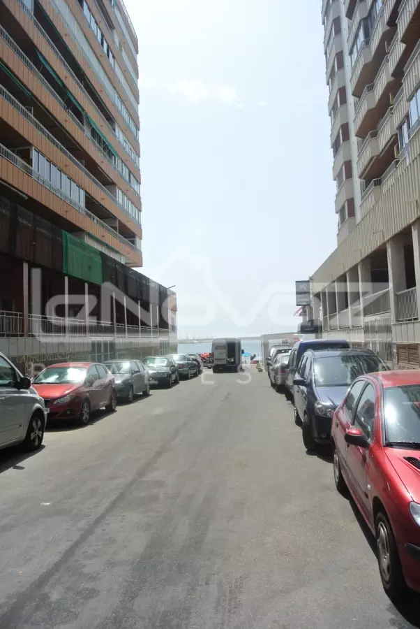 Bienes raíces comerciales en Torrevieja 25 m², Ref.338-11