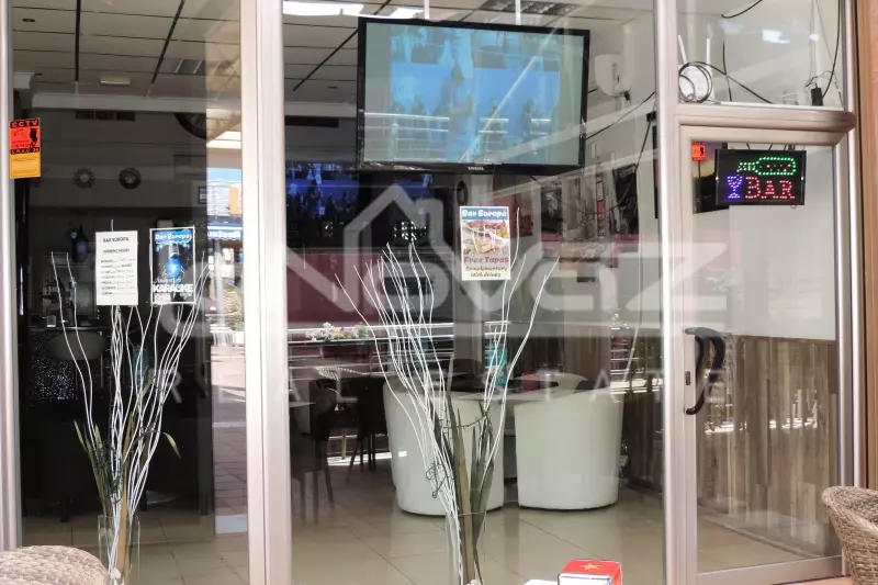 Bienes raíces comerciales en Playa Flamenca, Ref.51-5