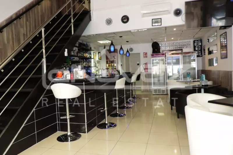 Bienes raíces comerciales en Playa Flamenca, Ref.51-9