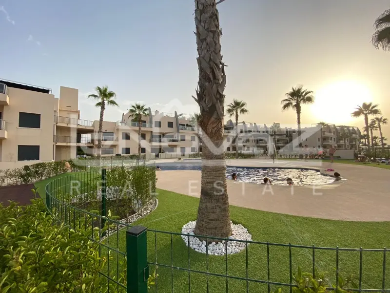 Апартаменти в Mil Palmeras, Ref.648-16