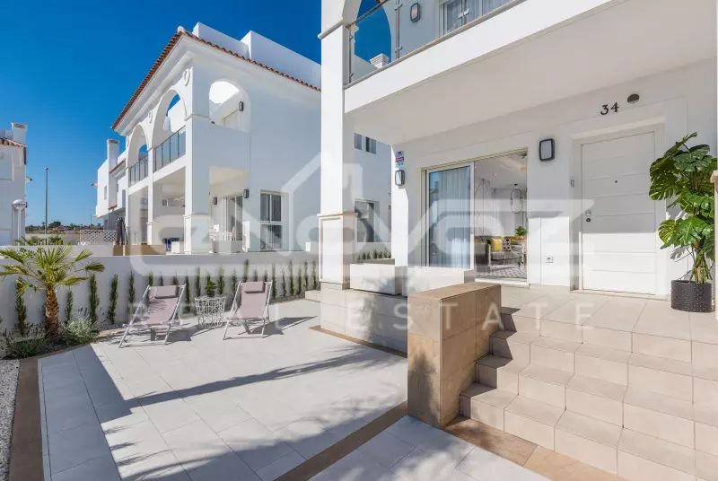 Villa en Doña Pepa 101 m², Ref.735-15