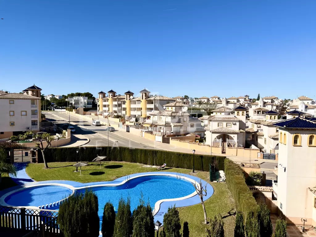 Villa en Lomas de Cabo Roig 165 m², Ref.820-28