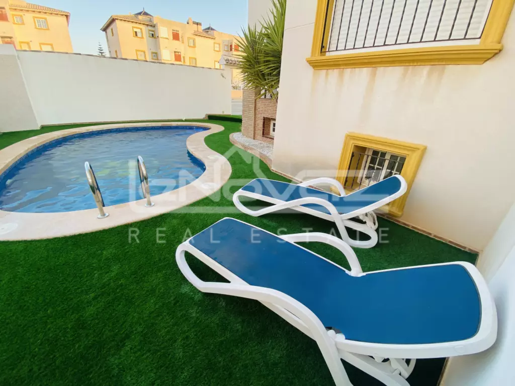 Villa en Lomas de Cabo Roig 165 m², Ref.820-37