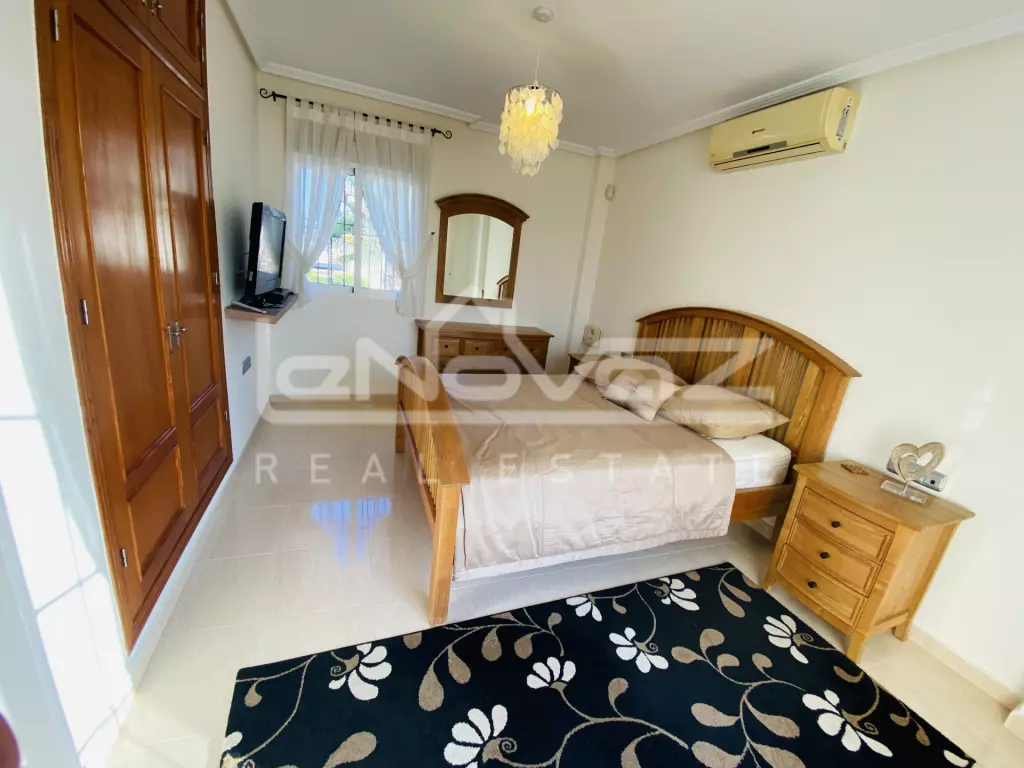 Villa en Lomas de Cabo Roig 165 m², Ref.820-4
