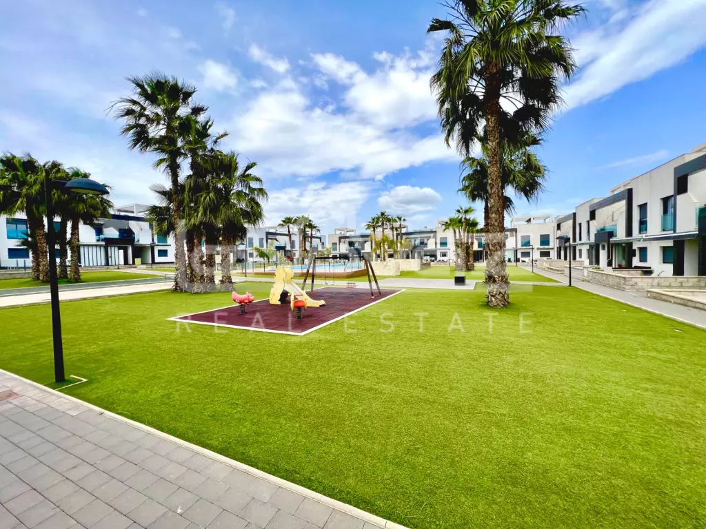 Апартаменти в La Zenia, Ref.893-15