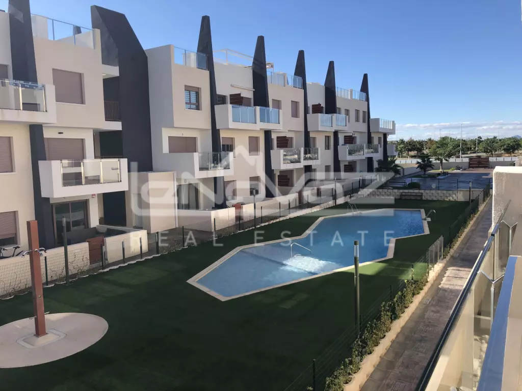 Apartamento en Mil Palmeras, Ref.904-2
