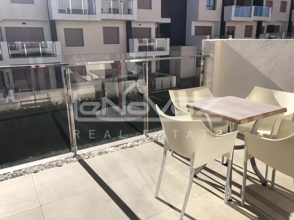 Apartamento en Mil Palmeras, Ref.904-5