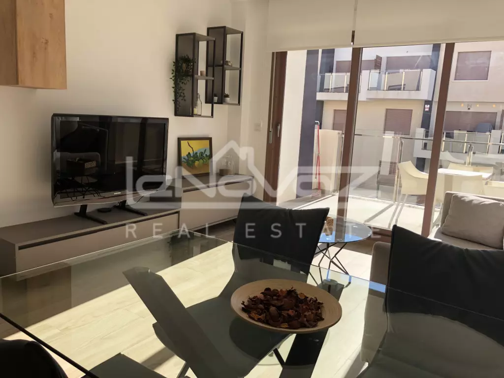 Apartamento en Mil Palmeras, Ref.904-6