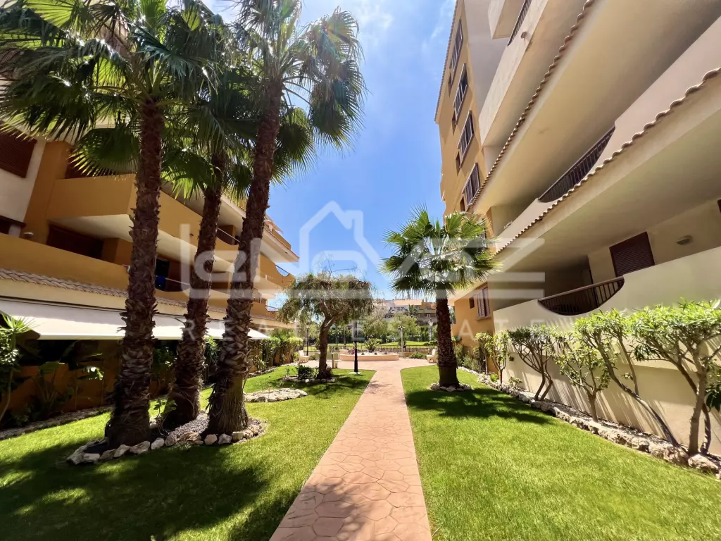 Apartamento en Punta Prima, Ref.915-32
