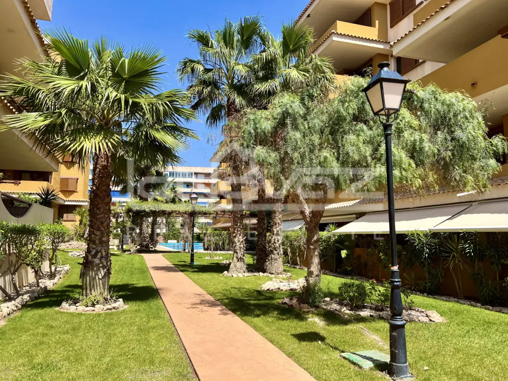 Apartamento en Punta Prima, Ref.915-34