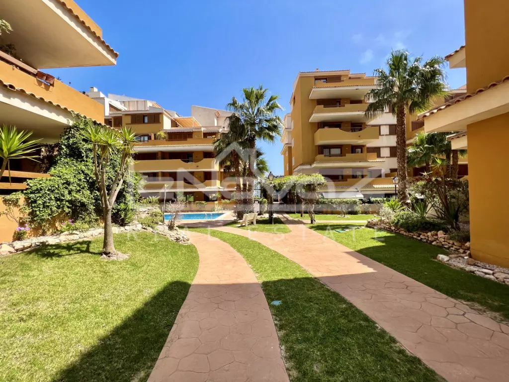 Апартаменти в Punta Prima, Ref.915-25