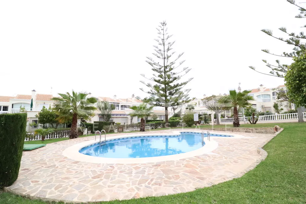 Bungalow in Playa Flamenca 69 m², Ref.937-16