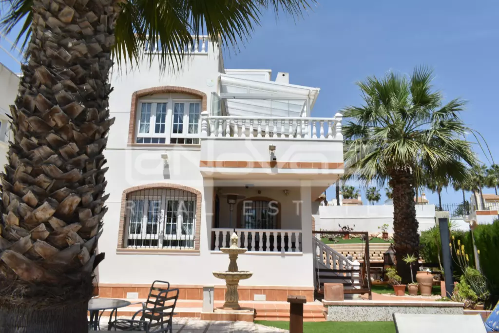 Villa en Los Dolces 160 m², Ref.977-29