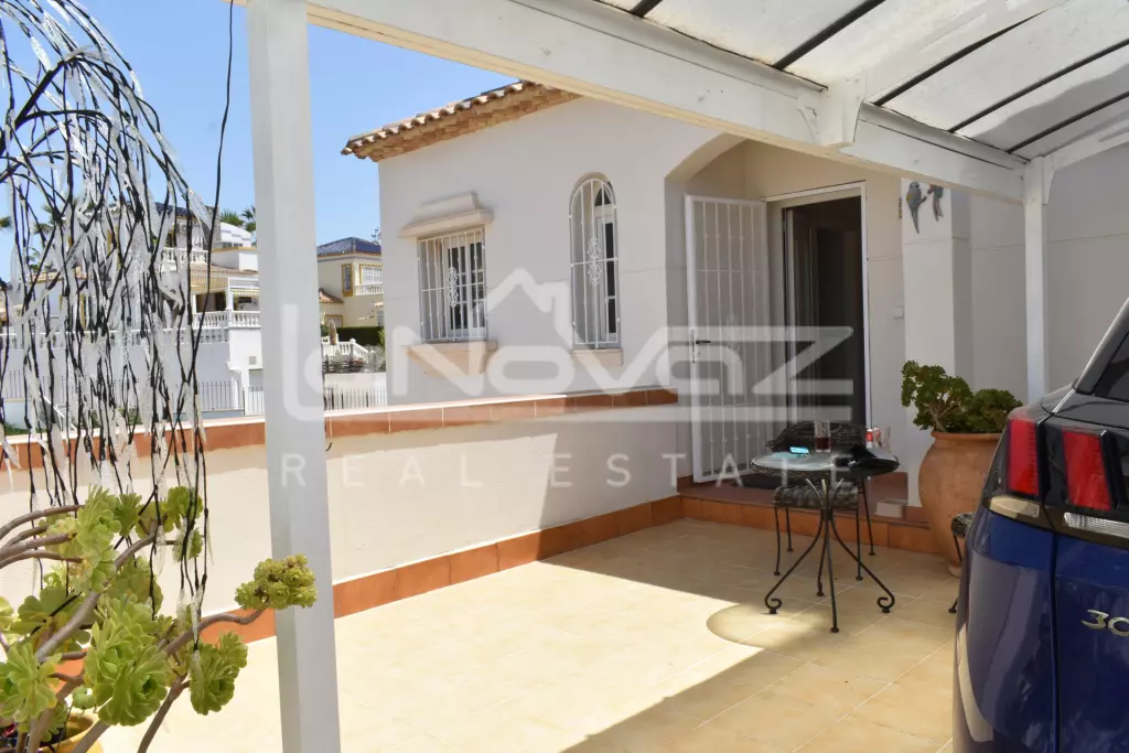 Villa en Los Dolces 160 m², Ref.977-32