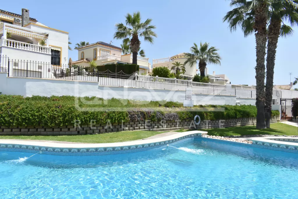 Villa en Los Dolces 160 m², Ref.977-34