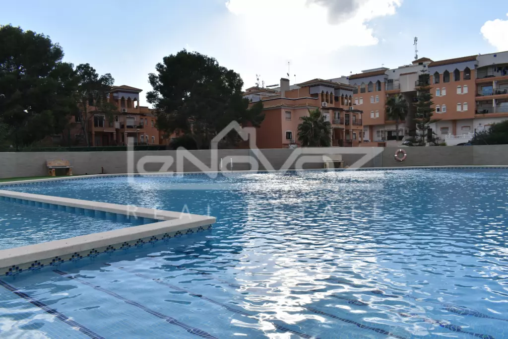Apartamento en Playa Flamenca 75 m², Ref.979-0