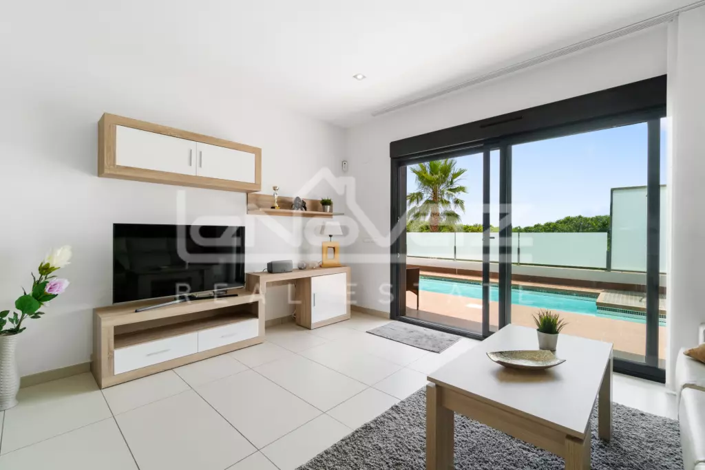 Villa in Lomas de Cabo Roig 113 m², Ref.994-2